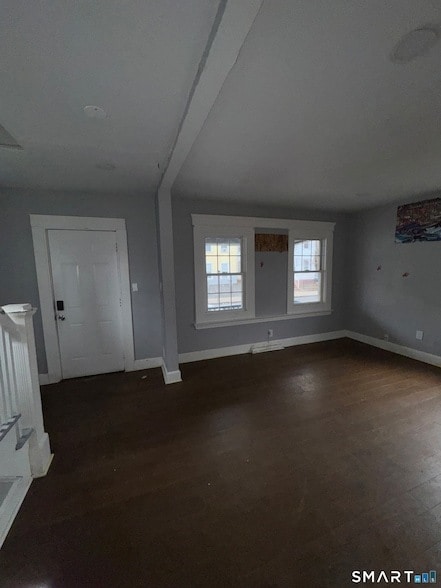 Building Photo - 154 Frank St