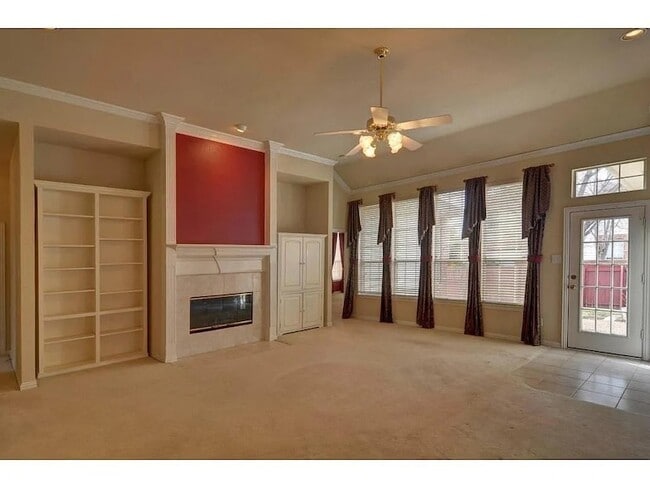 Building Photo - 7801 Roaring Ridge Dr