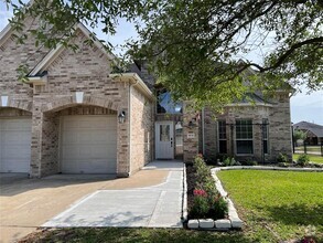 Building Photo - 18131 Blues Point Dr