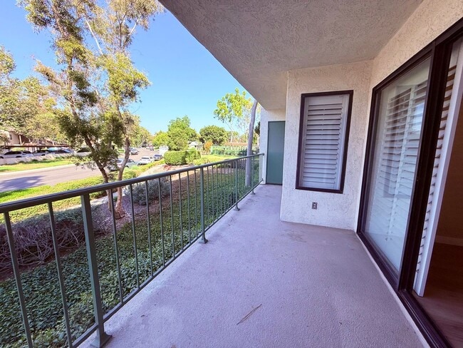 Building Photo - Best Value in Irvine!