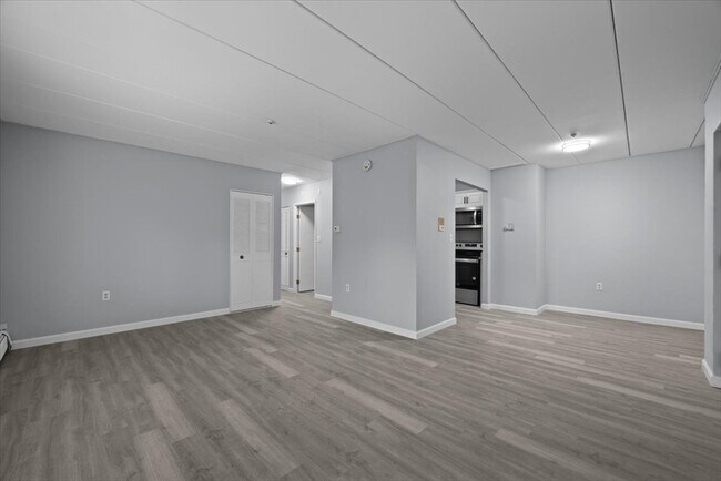 Building Photo - 141 Commercial St