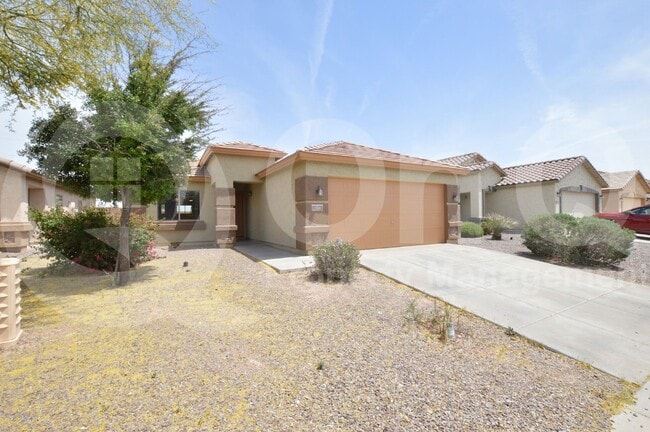 Primary Photo - 209 S Carter Ranch Rd