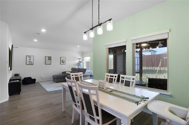 Building Photo - 6538 Diver St