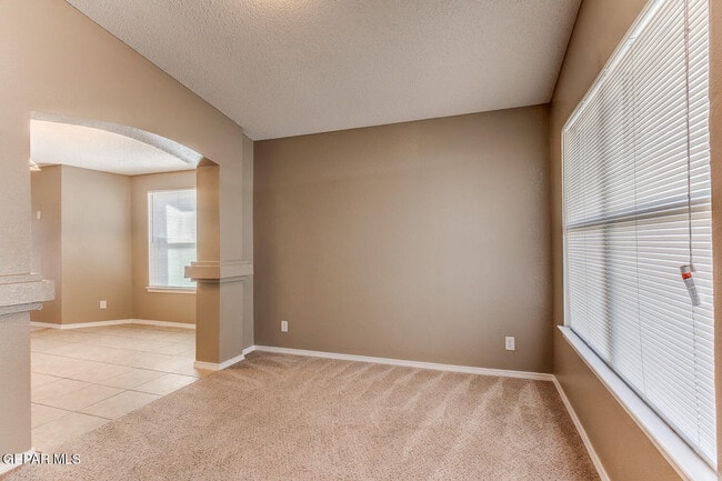 Building Photo - 3289 Emerald Point Dr