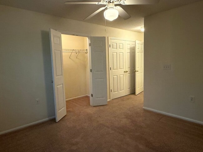 Building Photo - Private End Unit - First Floor - Reserve at Woodbridge