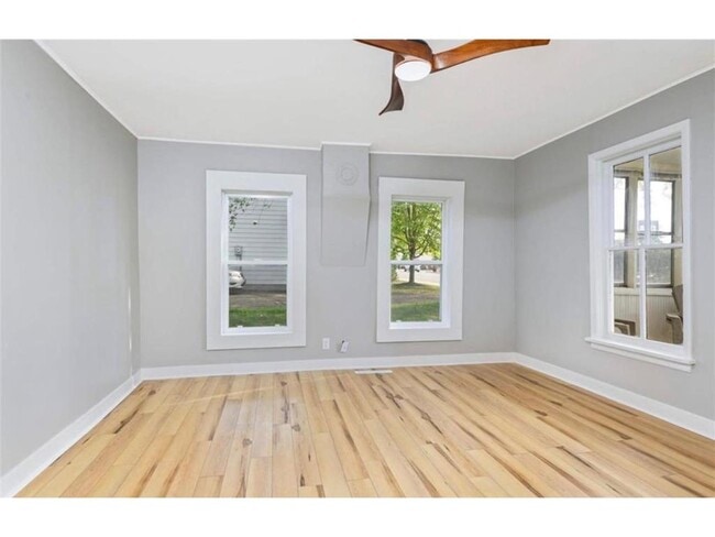 Building Photo - 20660 Holyoke Ave