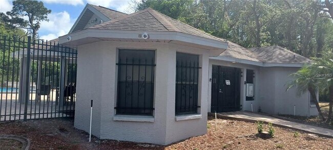 Building Photo - 10907 New Brighton Ct