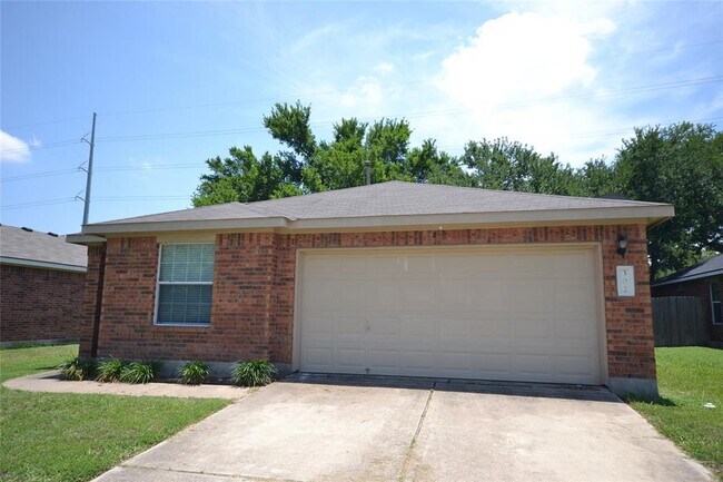Primary Photo - 302 Washington Square Dr
