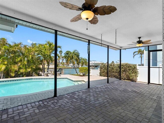 Building Photo - 562 Johns Pass Ave