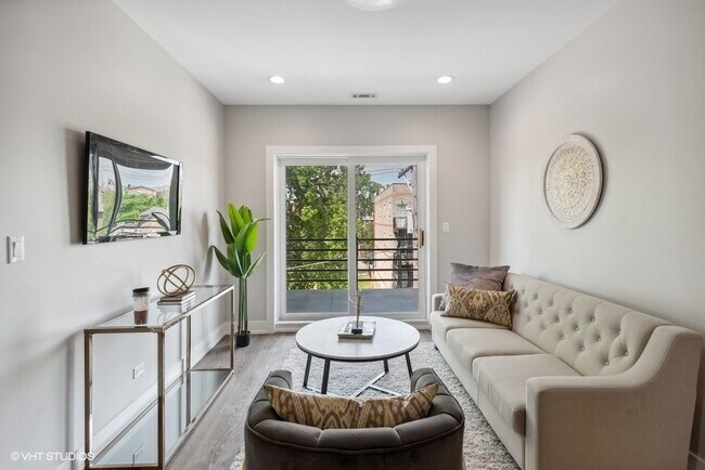 Building Photo - 4824 S Champlain Ave