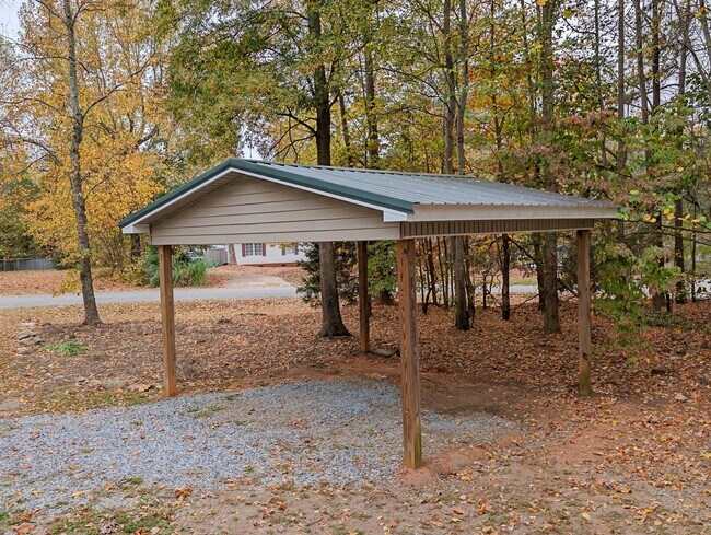 Building Photo - 1340 Meadowland Dr