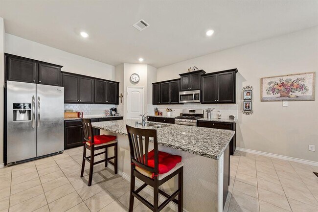 Building Photo - 932 Lake Cypress Ln