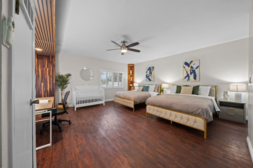 Building Photo - 10150 Sierra Madre Rd