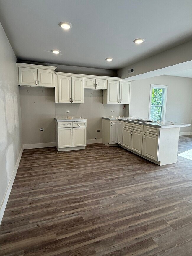 Building Photo - 16901 Crane Ave