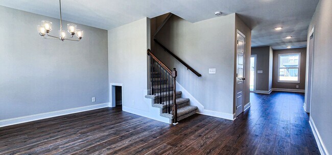Building Photo - 186 Monaghan Dr