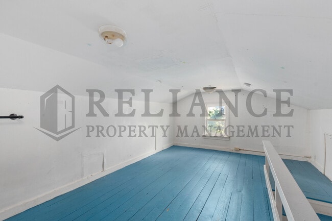 Building Photo - 1421 N Holyoke St