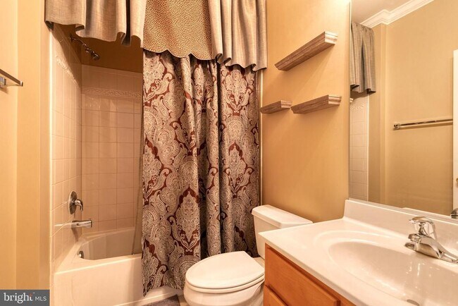 Building Photo - 318 Native Dancer Cir