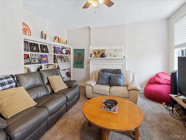 Building Photo - 16 S Stafford Ave