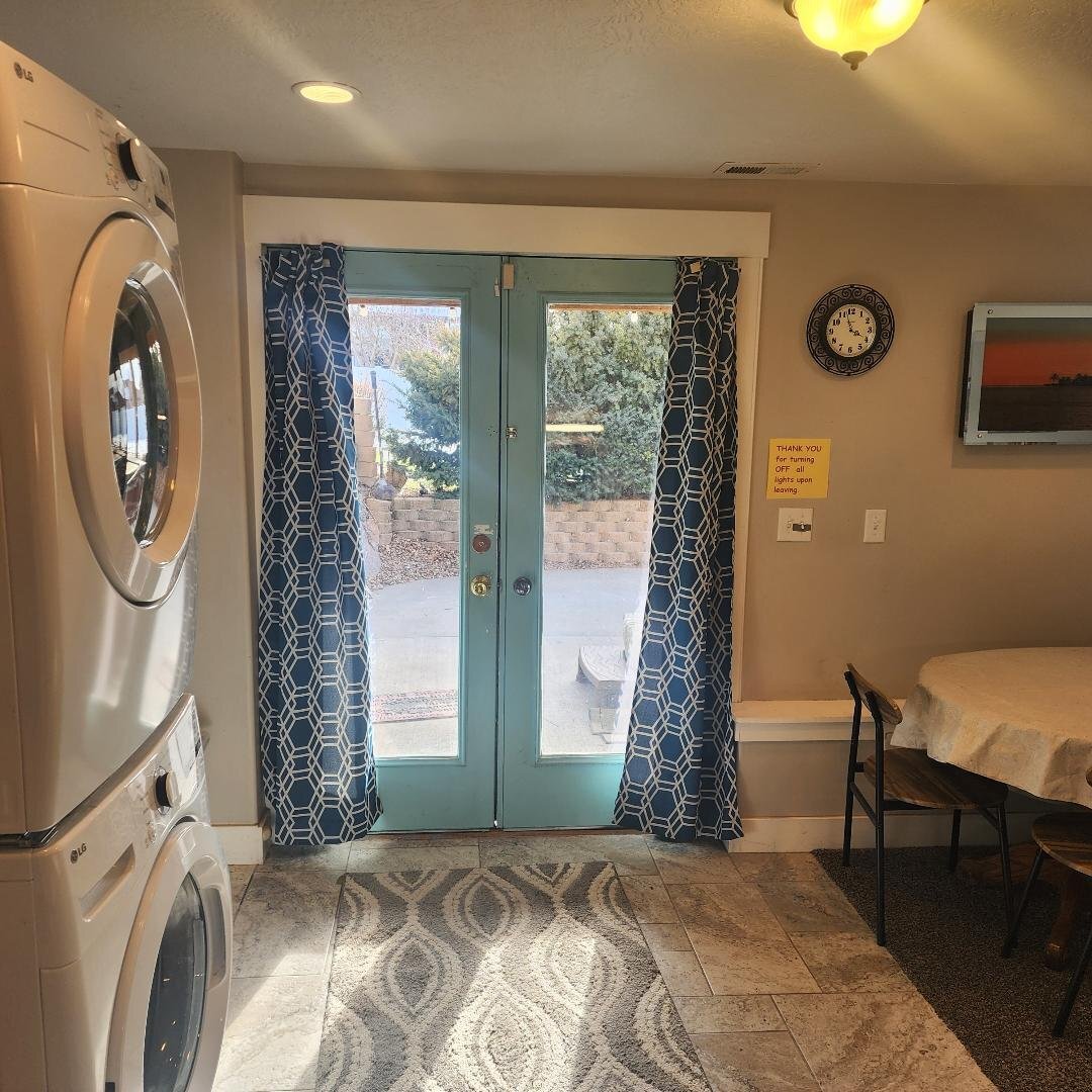 Building Photo - 33 W 1600 S St