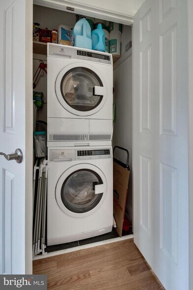 Washer and dryer - 1363 K St SE