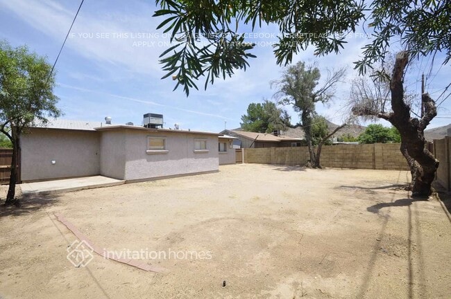 Building Photo - 2219 W Cholla St
