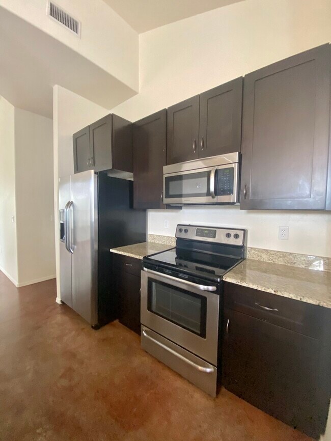 Building Photo - FOR RENT / Pre-Leasing