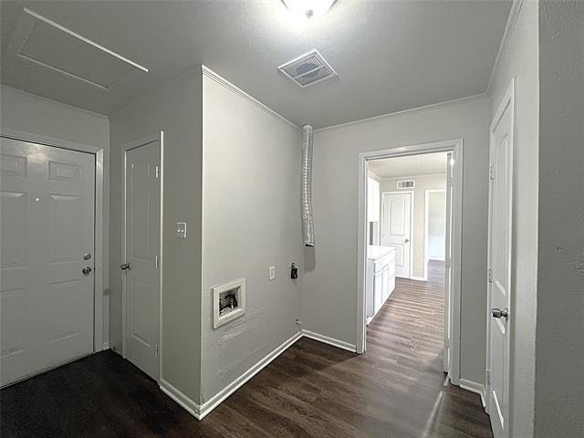Building Photo - 1431 Eastview Dr