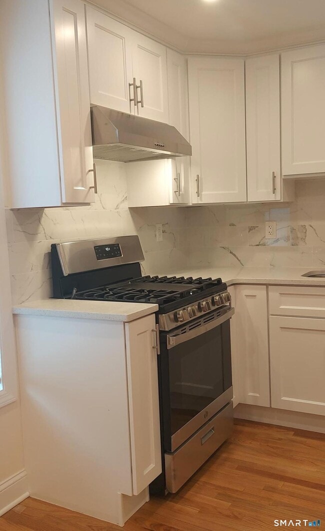 Building Photo - 67 Osborne Ave