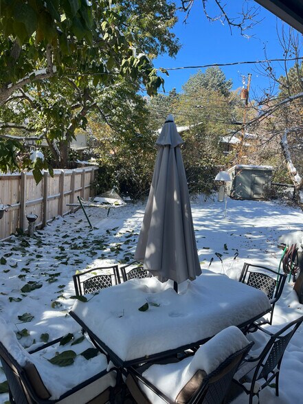 Building Photo - 2240 Hillsdale Cir