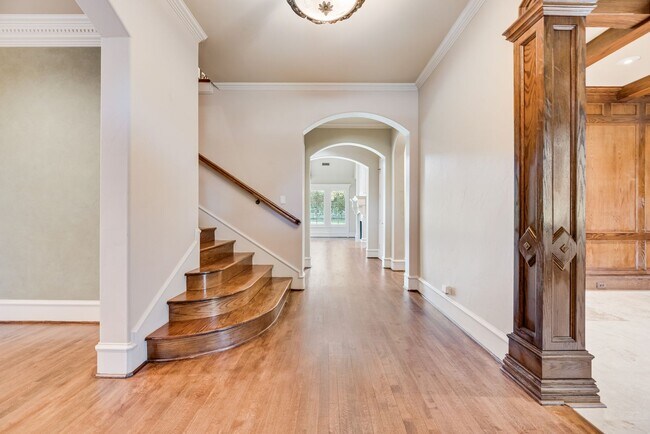 Building Photo - Exquisite 1.3-Acre French-Style Estate by Alford Custom Homes – Available for Lease!