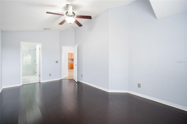 Building Photo - 6917 Exeter Park Pl