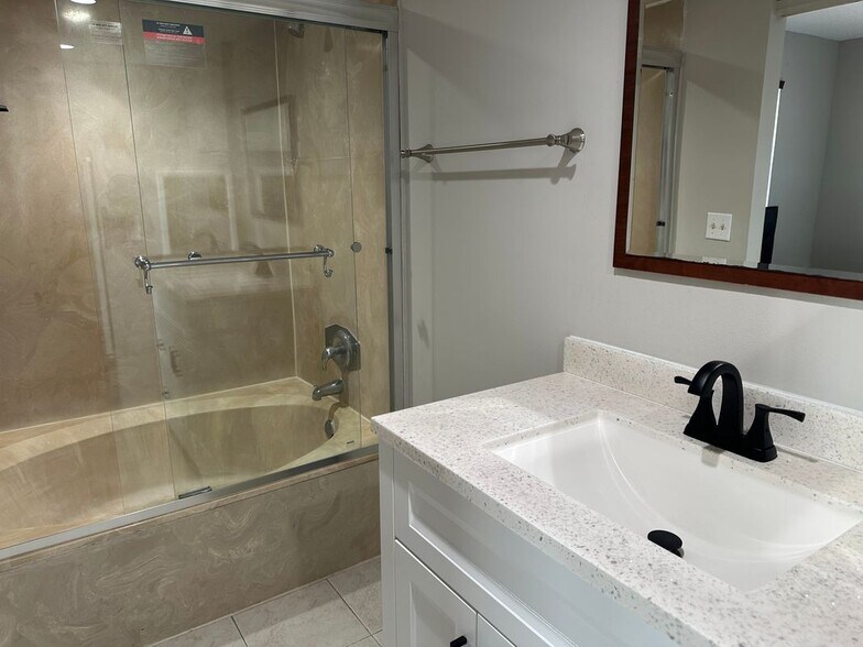 Building Photo - 9355 SW 8th St