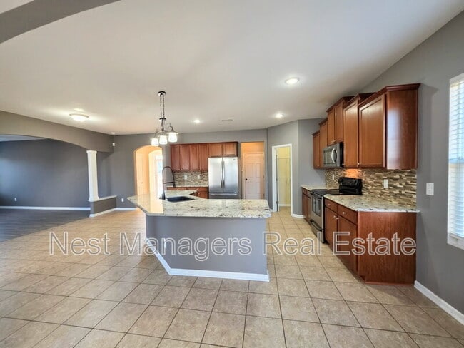 Building Photo - 825 Running Horse Ln