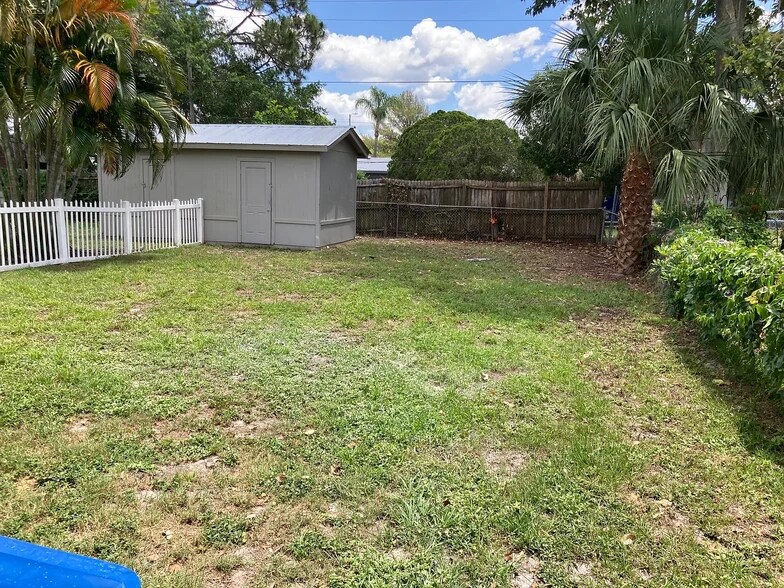 Building Photo - 5003 21st St W