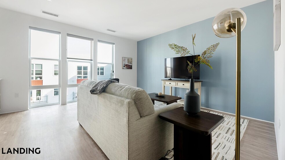 Building Photo - 5334 Baltimore Ave