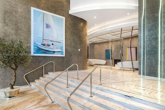 Building Photo - 1000 Brickell Plaza