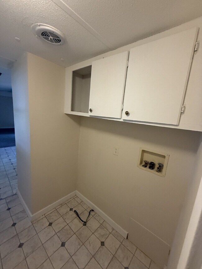 Building Photo - 3 Bedroom 2 Bath Singlewide in Tanglewood Park Madison Heights (Amherst County).