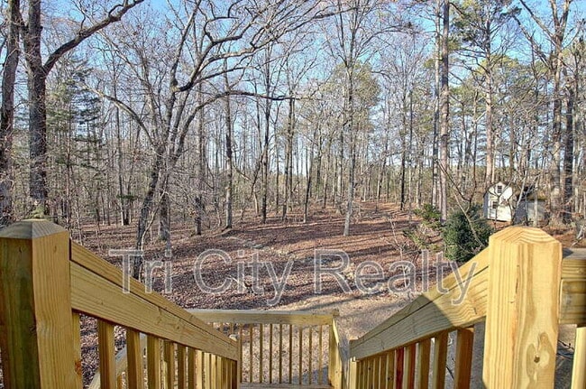 Building Photo - 175 Ridgeway Ct