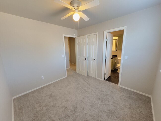 Building Photo - Updated 3-Bedroom, 2-Bathroom Duplex with a Spacious Fenced Backyard!