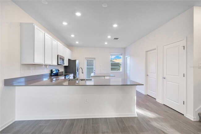 Building Photo - 15657 Water Spring Blvd