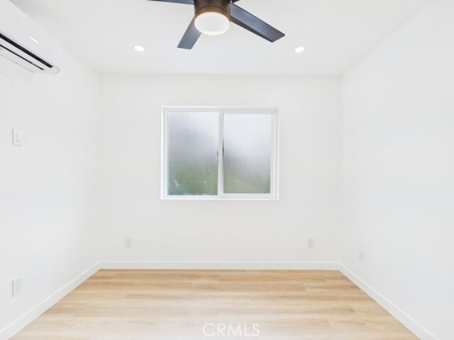 Building Photo - 748 Newport Ave