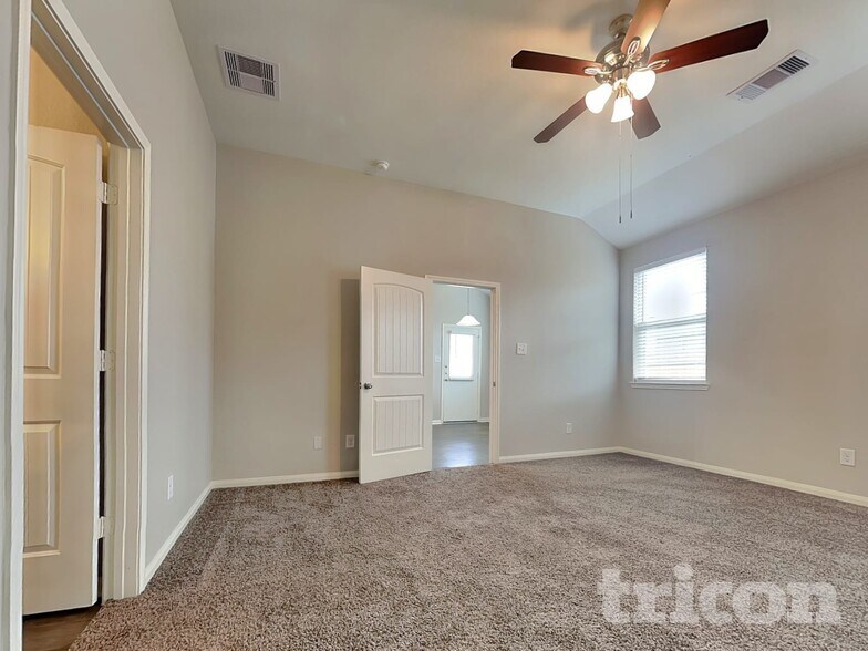 Building Photo - 15607 Jackie Robinson Rd