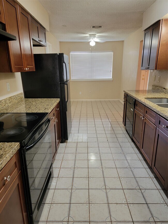 Building Photo - 6707 Loch Bruceray Dr