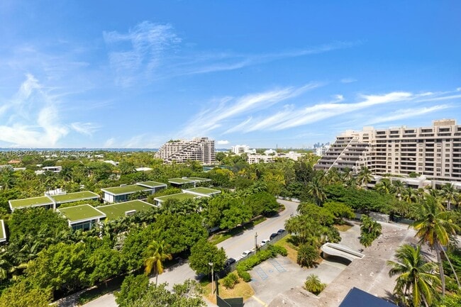 Building Photo - 350 Ocean Dr