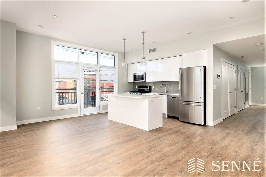 Building Photo - 44 Medford St