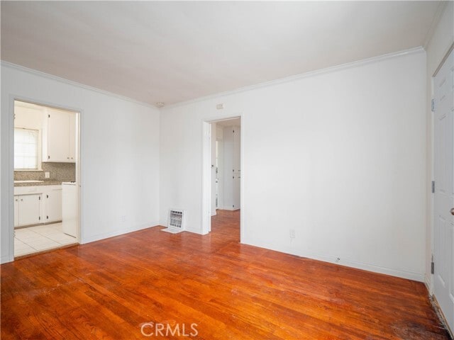 Building Photo - 111 W Maple Ave