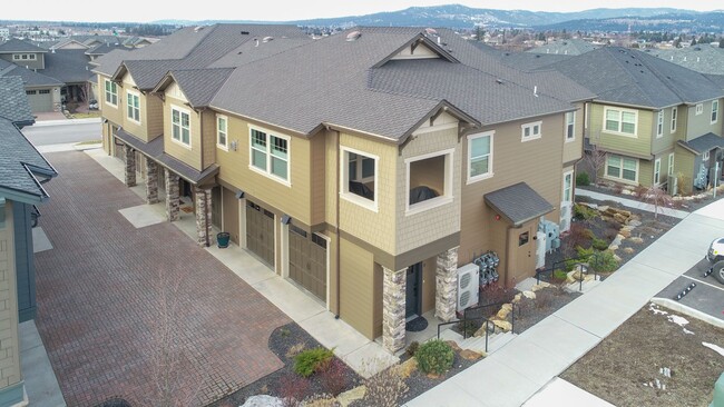 Building Photo - Liberty Lake Stonehill Luxury Condo in the...