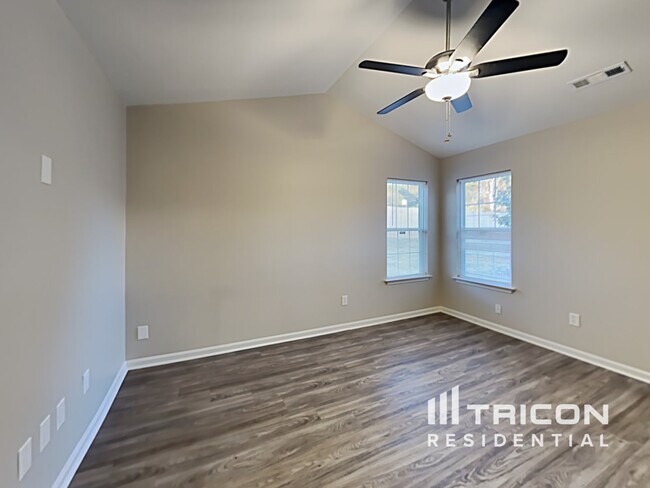 Building Photo - 5434 Peachwood Dr