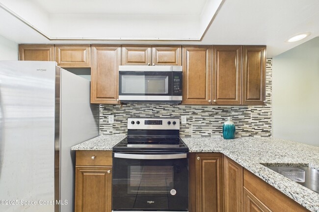 Building Photo - 3021 Sir Hamilton Cir