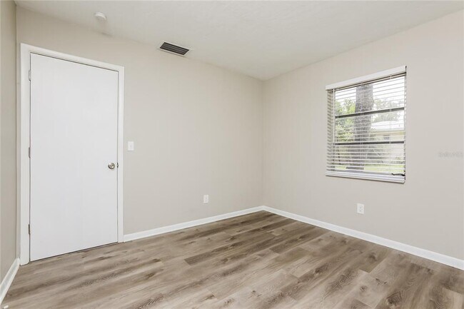 Building Photo - 1380 Gainesville Dr